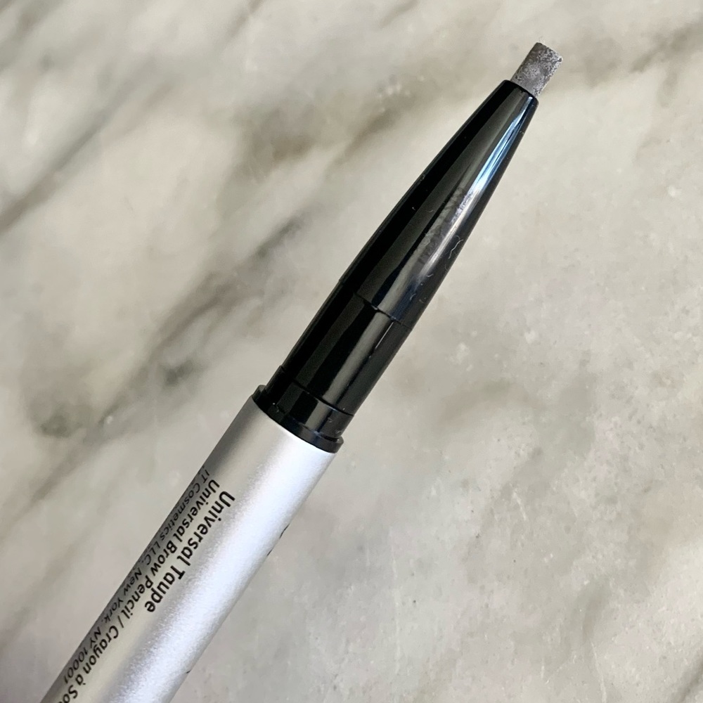 It Cosmetics Bundle (Medium Complexion) - Picture 9 of 12